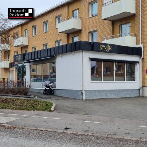 Thorsells_Reklam_Skyltar_Fasadskylt_IZMIR
